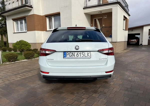 Skoda Superb cena 69999 przebieg: 85000, rok produkcji 2017 z Nysa małe 232